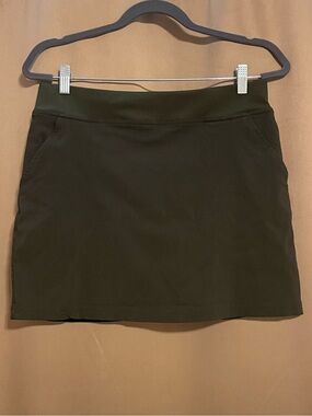 Swiss Alps Women’s Olive Green Stretch Skort
